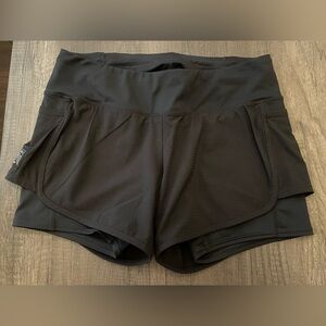 Oiselle Long Track Star Shorts - size 6